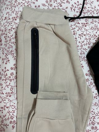 Conjunto Nike Crema y Negro