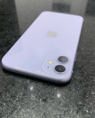 iPhone 11 Morado