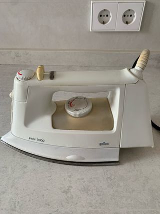 Plancha de ropa Braun Zafir 7000