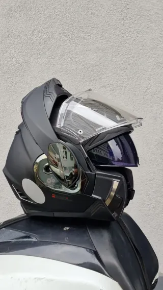 Casco de moto ls2 vaillant modular