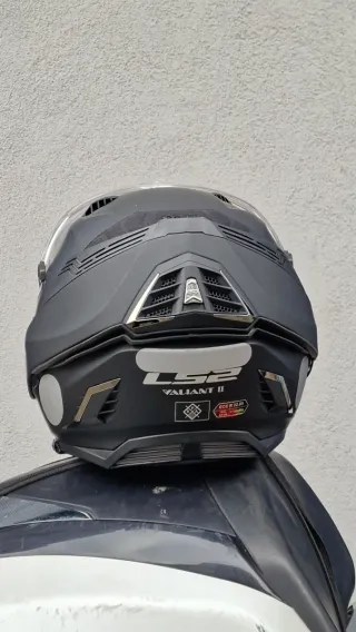 Casco de moto ls2 vaillant modular