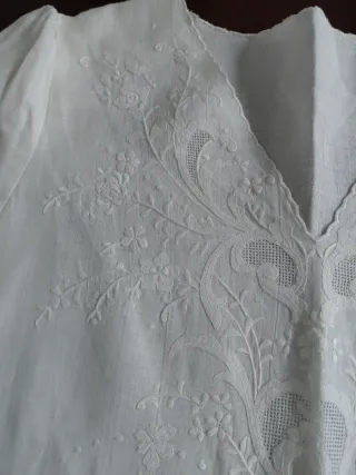 Camicetta Lino Ricamata a Mano Tg. M