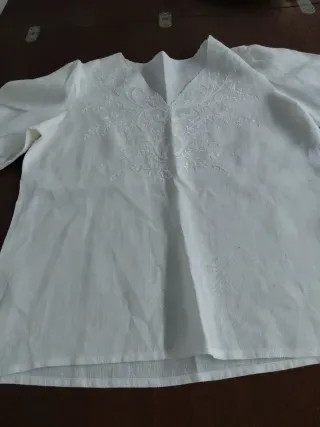 Camicetta Lino Ricamata a Mano Tg. M