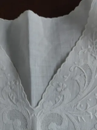 Camicetta Lino Ricamata a Mano Tg. M