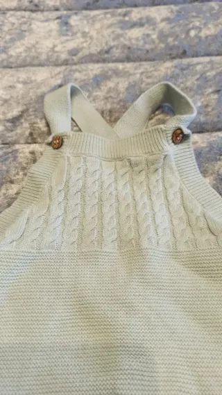 Pelele de punto para bebé