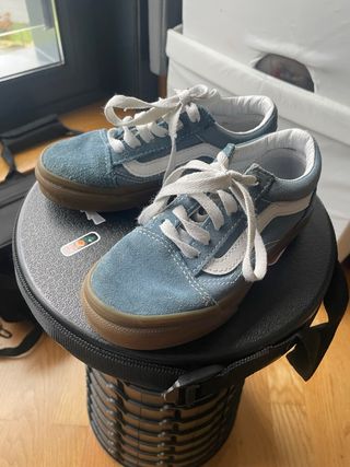 Zapatillas Vans niño/a azul de serraje. Número 28.