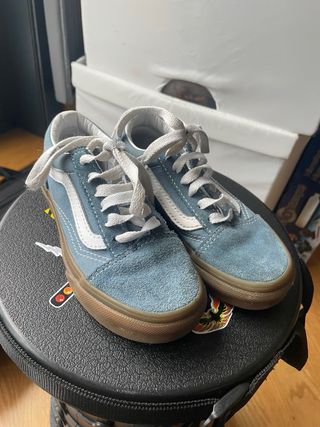 Zapatillas Vans niño/a azul de serraje. Número 28.