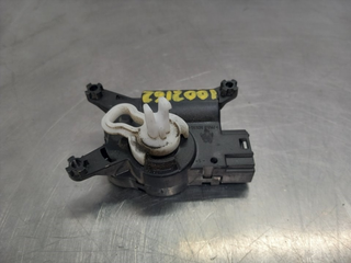 MOTOR APERTURA TRAMPILLAS CLIMATIZADOR NISSAN NV4