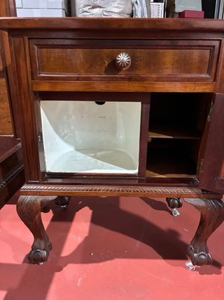 Cama antigua de madera