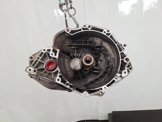 OPEL Corsa 2015 1,2 L gasolina 5 [mvr: velocidad] caja de cambios manual 95517688