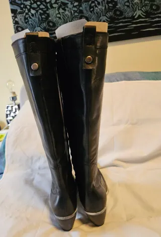 Stivali Geox in pelle nera