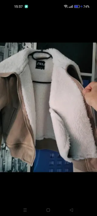 Chaqueta Bomber Zara Marrón y Blanca