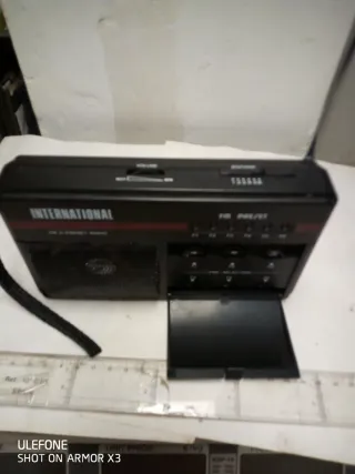 Radio portátil International FM 6-Preset