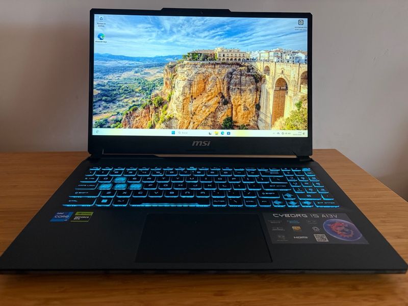 PORTÁTIL GAMING MSI CYBORG i7 144Hz RTX 4060