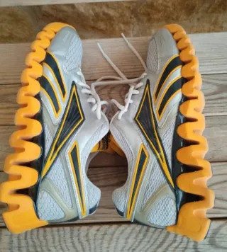 Zapatillas Reebok ZigTech premium unisex 40