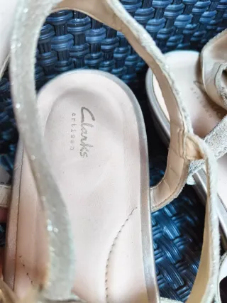 Sandalias de tacón color rosa y beige talla 40