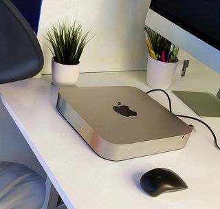 Apple Mac Mini i7 • 16GB RAM • 256GB SSD • TOP