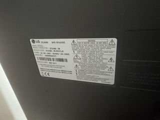 Televisor LG Negro  PRECIO NEGOCIABLE