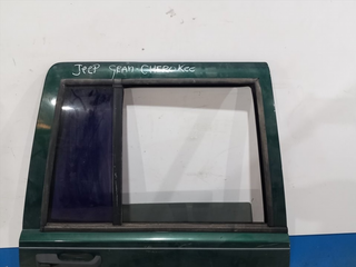 PUERTA TRASERA DERECHA CHRYSLER JEEP GR.CHEROKEE