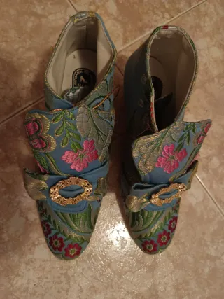 Traje de Fallera azul y multicolor