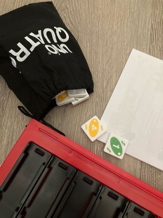 UNO Quatro Juego de Mesa Mattel