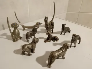 Colección 93 Perros Resina, Plomo, Cristal