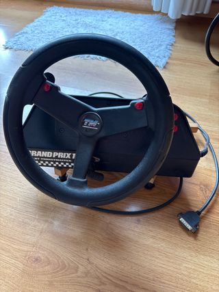 Volante Thrustmaster Grand Prix 1