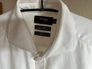 Camisa blanca hombre