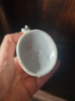 Antiguo florero pequeño