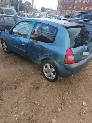 Renault Clio 2004