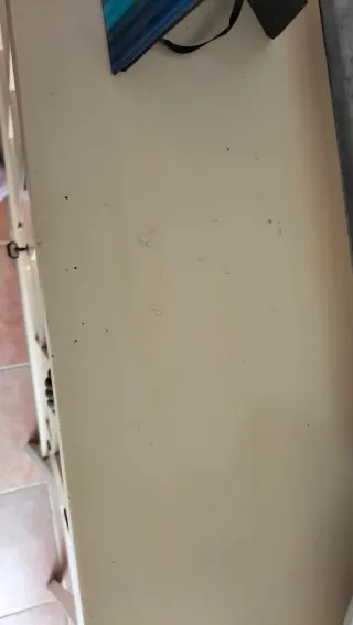 Aparador blanco roto de madera