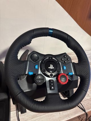 Volante Logitech con Pedales PS5 Nuevo