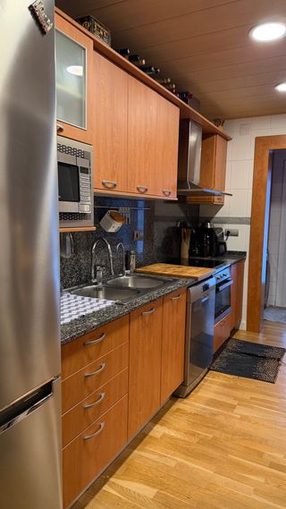 Muebles de Cocina Madera y Cristal