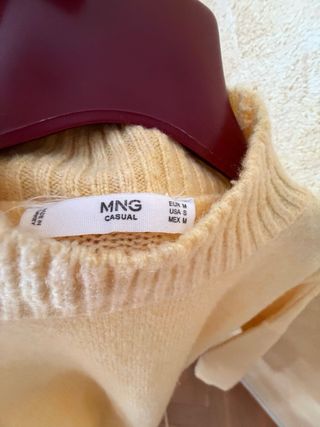 Jersey Mango cuello alto amarillo