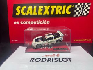 Scalextric Corvette C6R Valeo