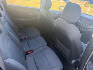 KIA Carens 2017 solo 145.000 km 7 plazas 156€/MES