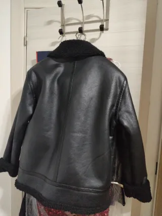 Chaqueta negra borreguito