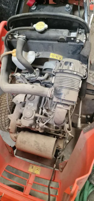 Kubota Mantenimiento Césped