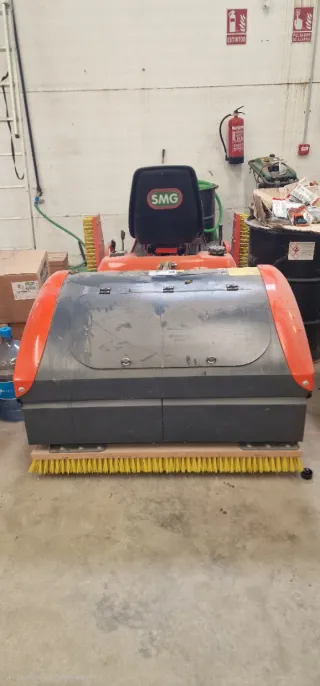 Kubota Mantenimiento Césped