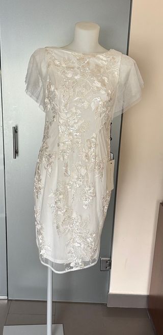 Vestido de novia corto a estrenar