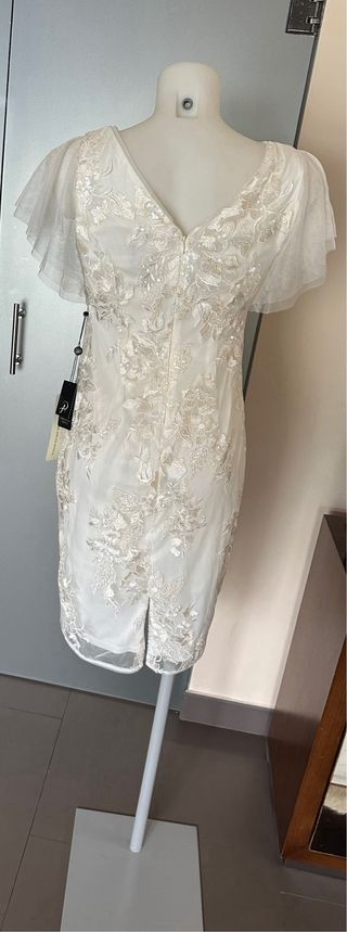 Vestido de novia corto a estrenar