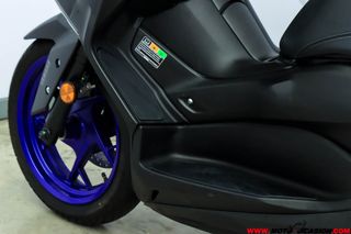 YAMAHA X-MAX 125 -APTA B Y A1-