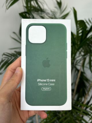 Custodia iPhone 13 mini in silicone MagSafe verde