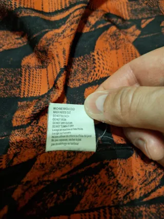 Cazadora Globe vaquera con capucha