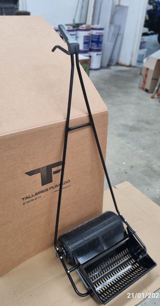 Recolectora aceituna suelo N1 cubeta agujere