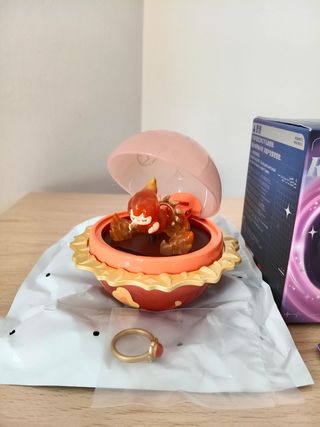 Figura Pucky Romantic Ring Box