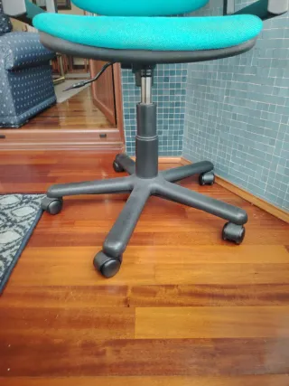 Sillón de oficina ergonómico