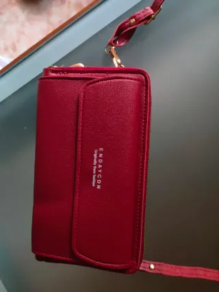 Bolso bandolera Color burdeos