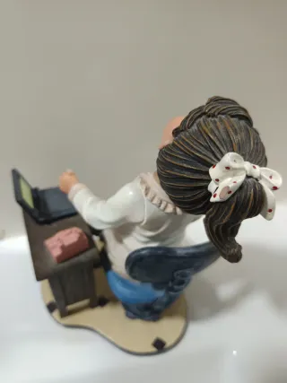 Figura Nadal Secretaria