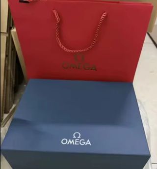 Caja Maletín Omega Speedmaster Snoopy